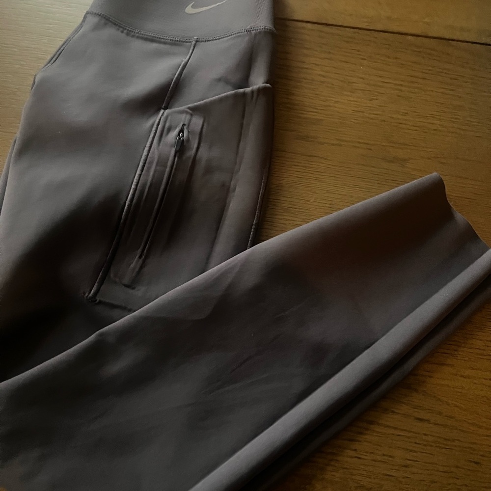 Nike Go Pocketed Leggings